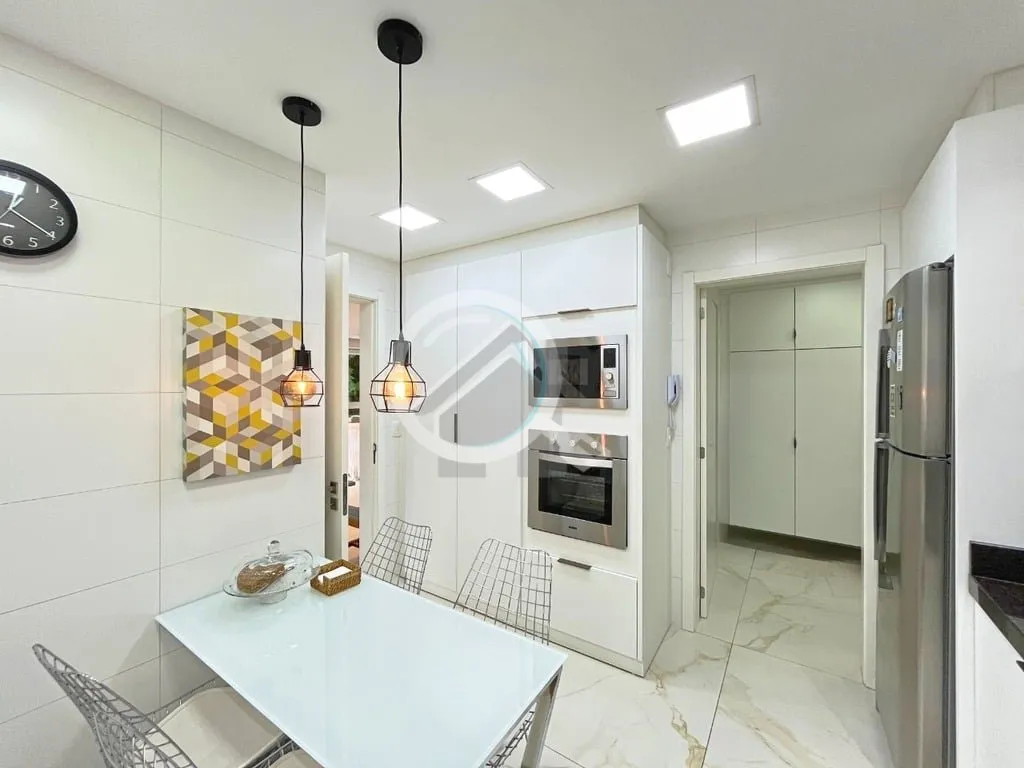Imagem Apartamento de 170 m², mobiliado e decorado, 3 suítes e 3 vagas no bairro Petrópolis. Imóvel pos...
