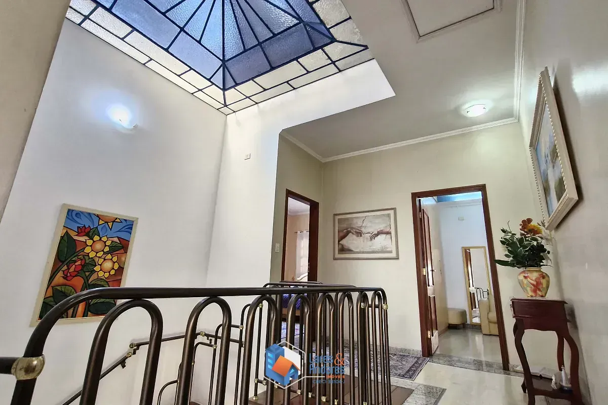 Imagem Sobrado para venda em Tucuruvi com 4 quartos, sendo 3 suítes, 415m²