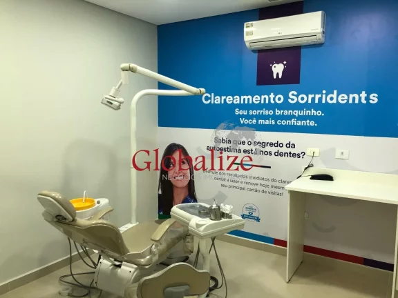 Imagem Ponto Comercial à venda com 250m², 3 andares, clientela fixa por R$ 330.000,00 no centro de Santos