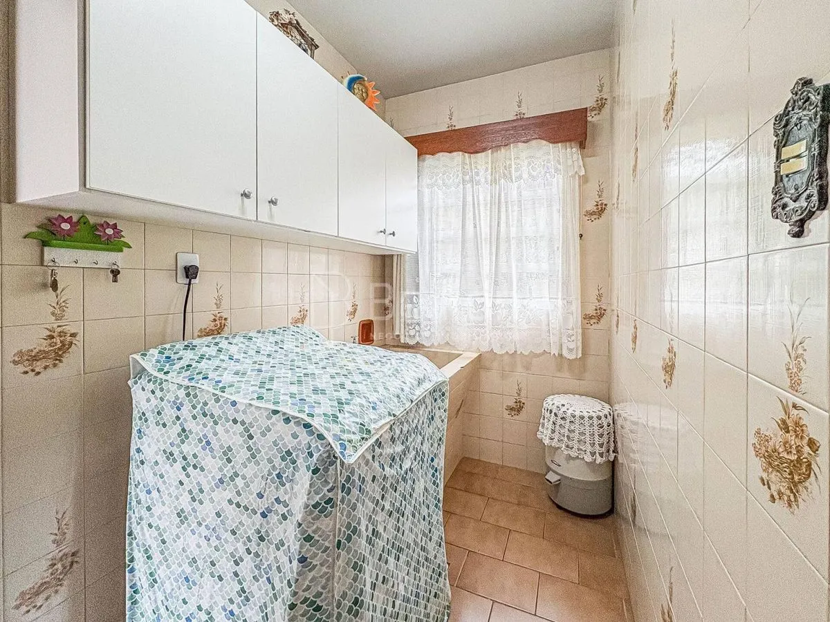 Imagem Casa com amplo terreno e potencial residencial/comercial no Centro de Rio dos Cedros