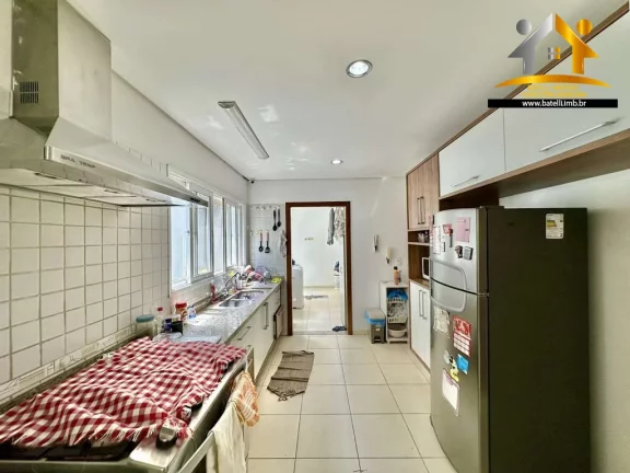 Imagem Casa à venda no condomínio Golf Village na Granja Viana - Batelli Imóveis