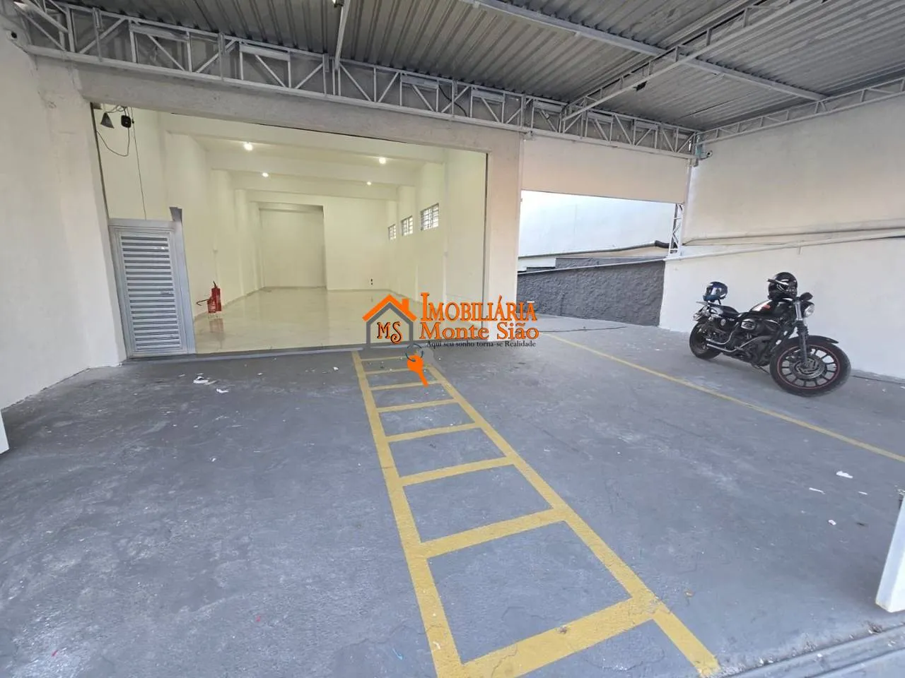 Imagem Salão para alugar, 150 m² por R$ 8.208,47 - Centro - Guarulhos/SP