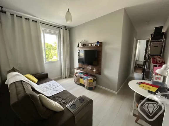 Apartamento bem localizado na Cavalhada que entrega praticidade e ótimo custo benefício.

Dois dor...