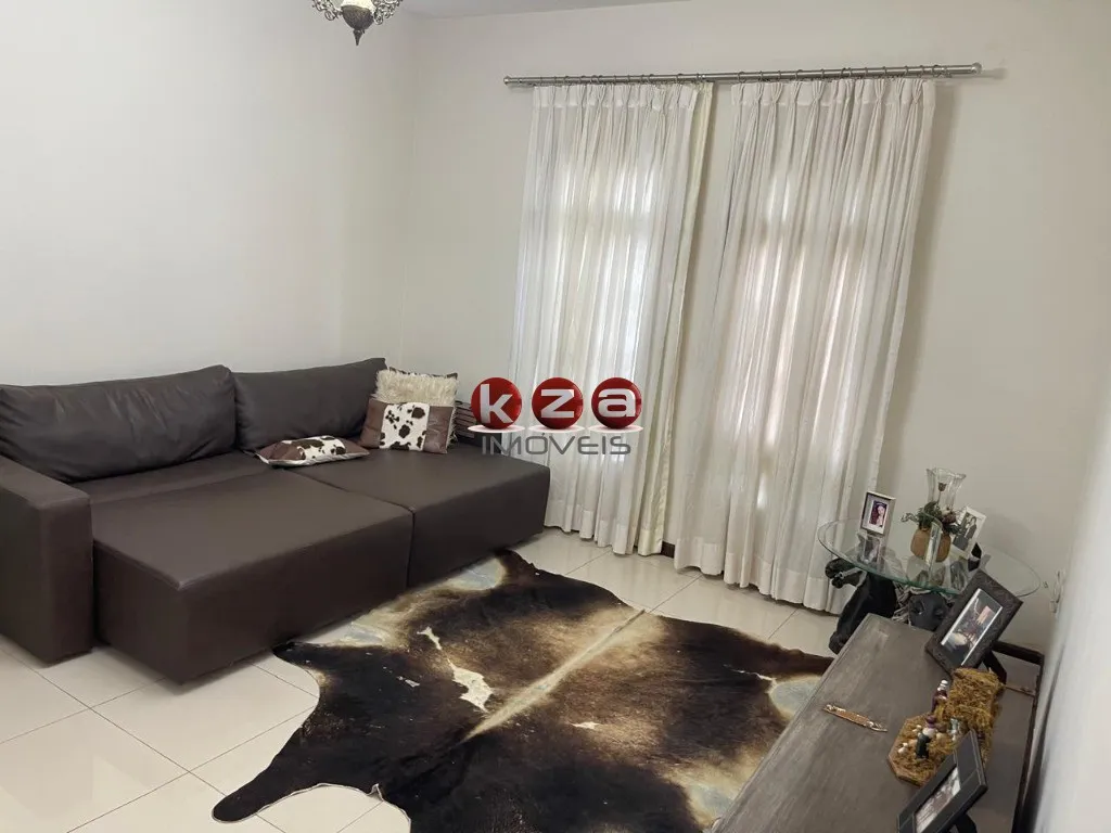 Imagem Imperdível! Casa à venda em Valinhos-SP, bairro Parque Nova Suíça, com 558m² construção e 600m de terreno, área de lazer incrível! Venha conferir!