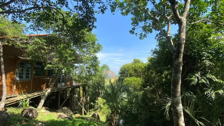 Imagem Terreno à venda na Praia do Rosa, Imbituba-SC, com 3.418m²: oportunidade de investimento!