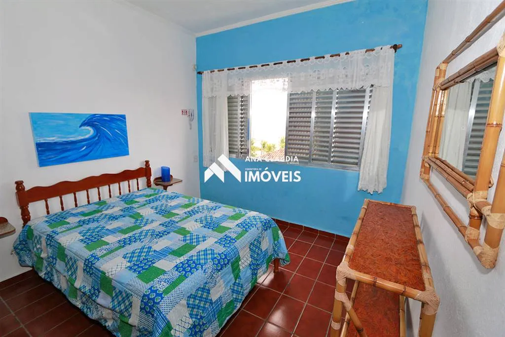 Imagem Imóvel com Pousada em funcionamento. 
Pode ser convertida em escritórios comerciais ou apartamentos para aluguel.
Área do restaurante pode funcionar independente do restante do imóvel