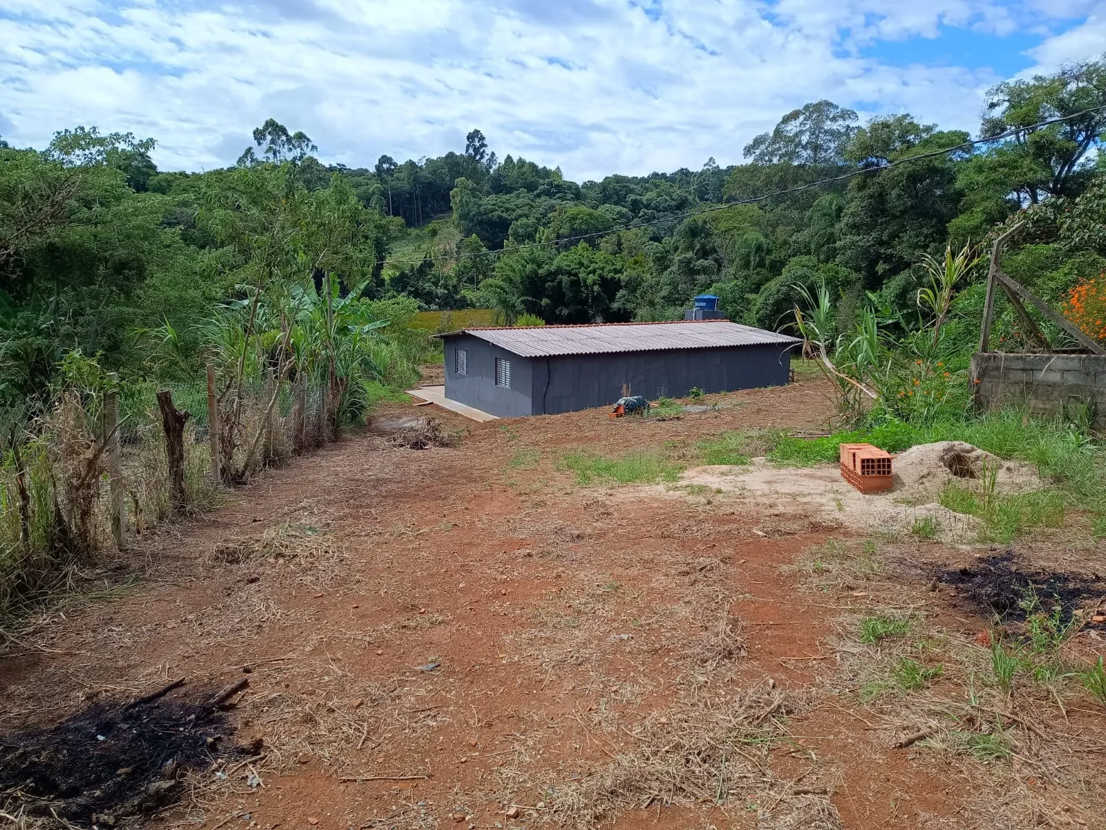 Imagem Sítio à Venda em Piedade ? Bairro dos Ortizes: Tranquilidade, Natureza e Localização boa!