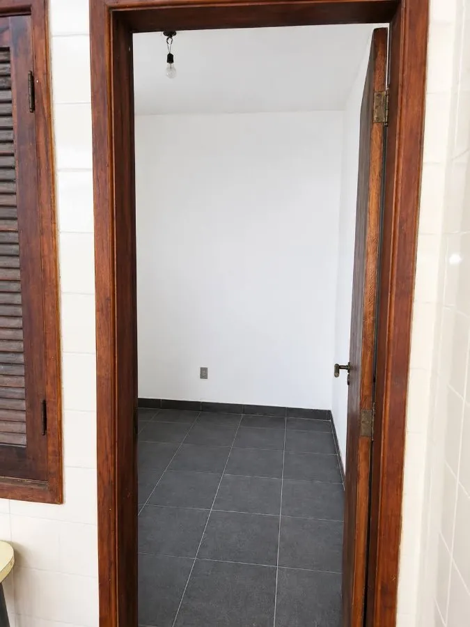 Imagem Casa Nova para Venda no Recreio dos Bandeirantes - 4 Quartos, 2 Suítes, 6 Vagas e Piscina