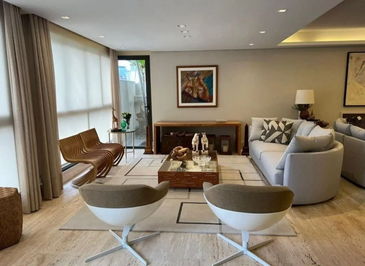 Imagem Casa à venda no Alphaville 01 em Barueri, 4 suítes, 524 m², piscina, rooftop, mobiliada e terreno de 572 m²
