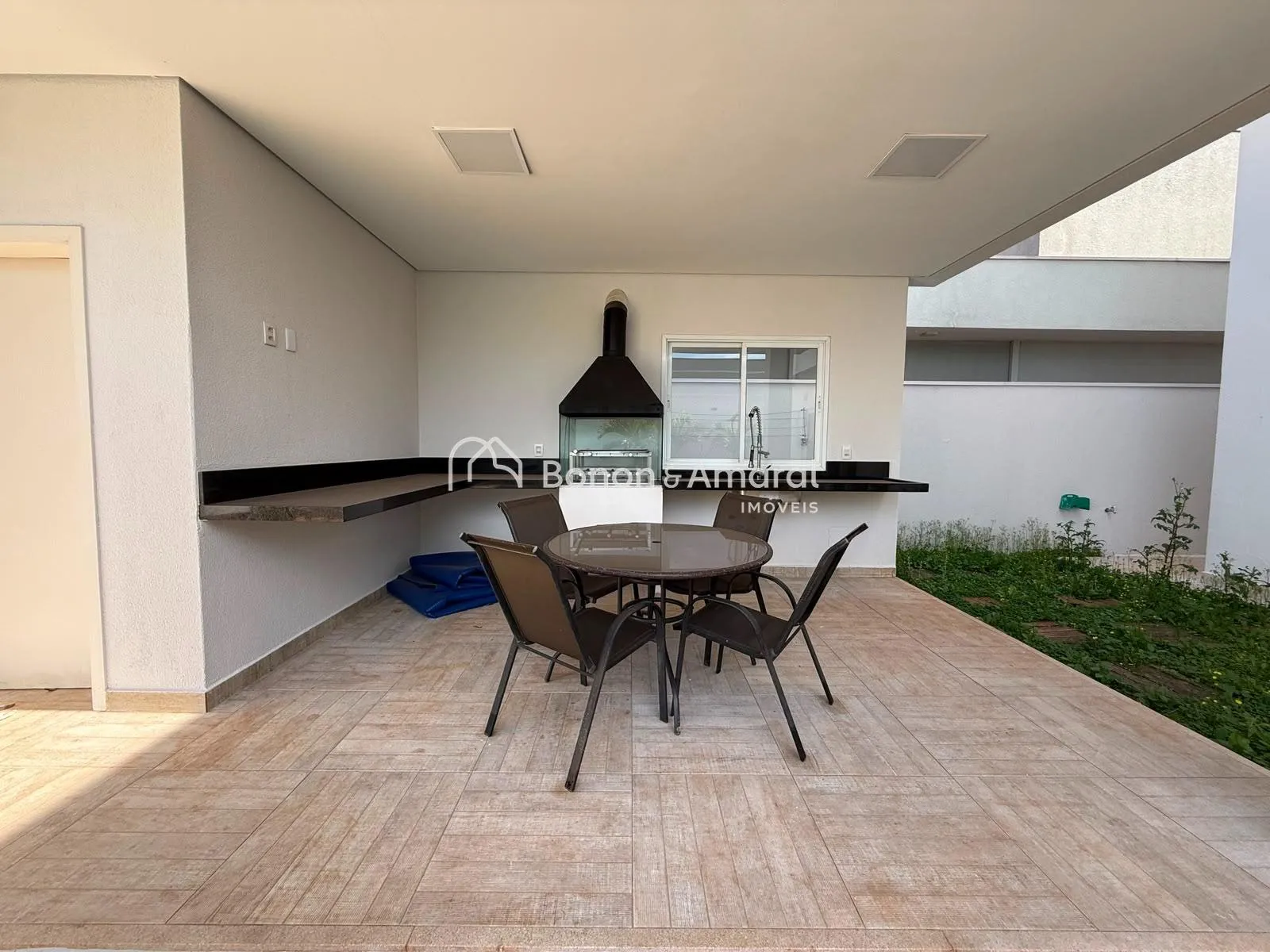 Imagem Casa em condomínio no Condomínio Terras Do Cancioneiro Paulínia, de 3 quartos, 260 m² à venda no Condomínio Terras do Cancioneiro - Paulínia/SP