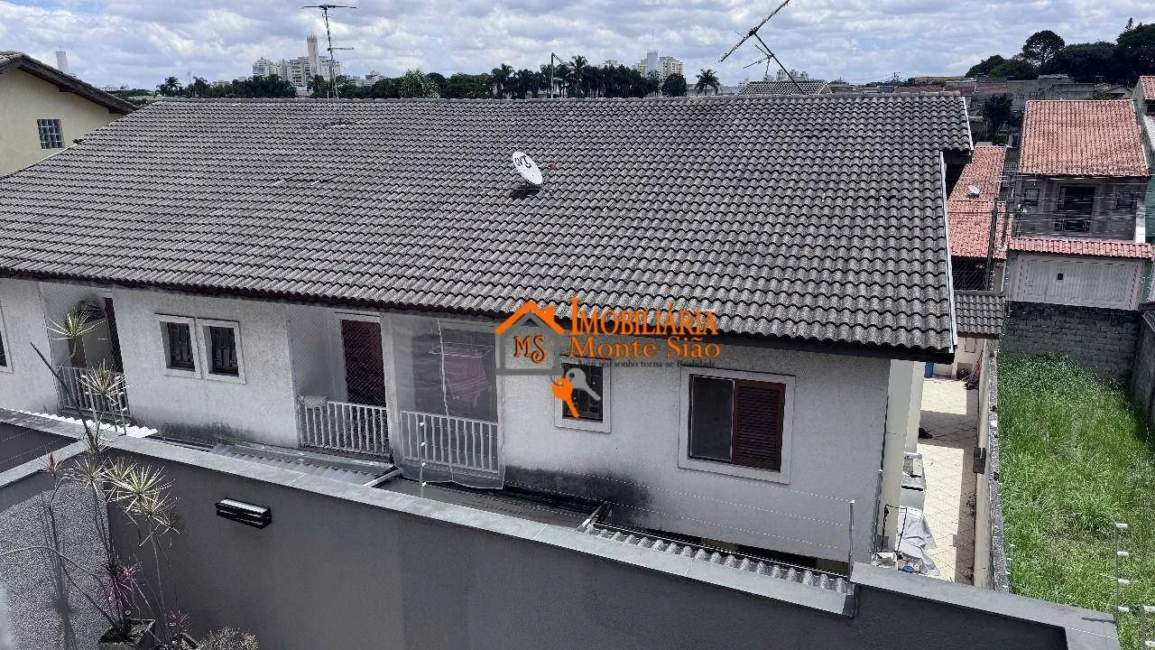 Imagem Sobrado com 3 dormitórios à venda, 189 m² por R$ 950.000,00 - Jardim Santa Clara - Guarulhos/SP