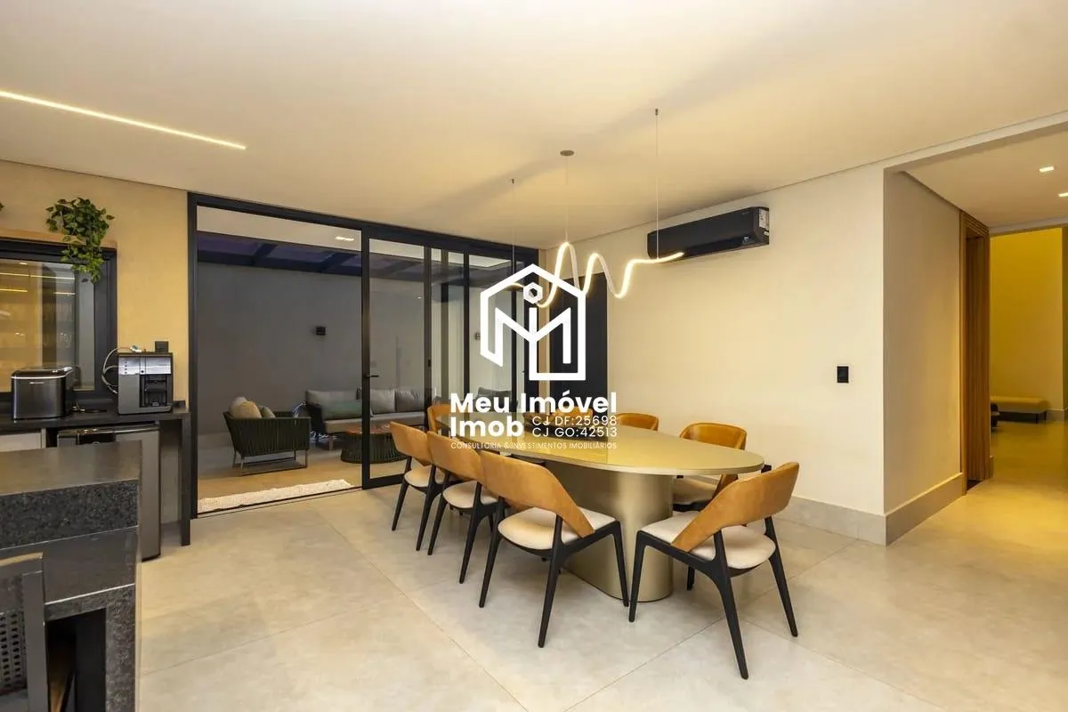 Imagem Casa 4 Quartos 4 Suítes 4 Vagas 900m² Porteira Fechada