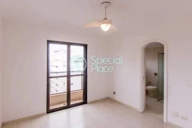 Imagem Excelente apartamento com 270m² em Moema Índios, andar alto com uma vista incrível. Amplo living ...