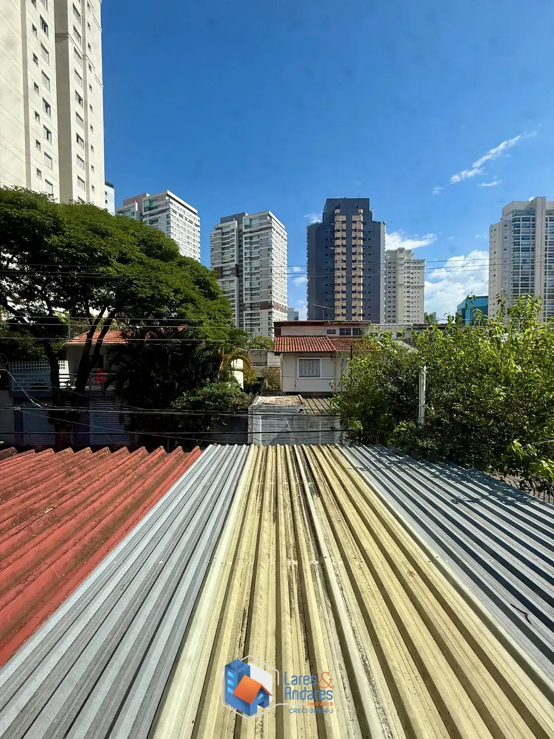 Imagem Sobrado para venda em Santo Amaro com 3 quartos, sendo 1 suíte, 165m²