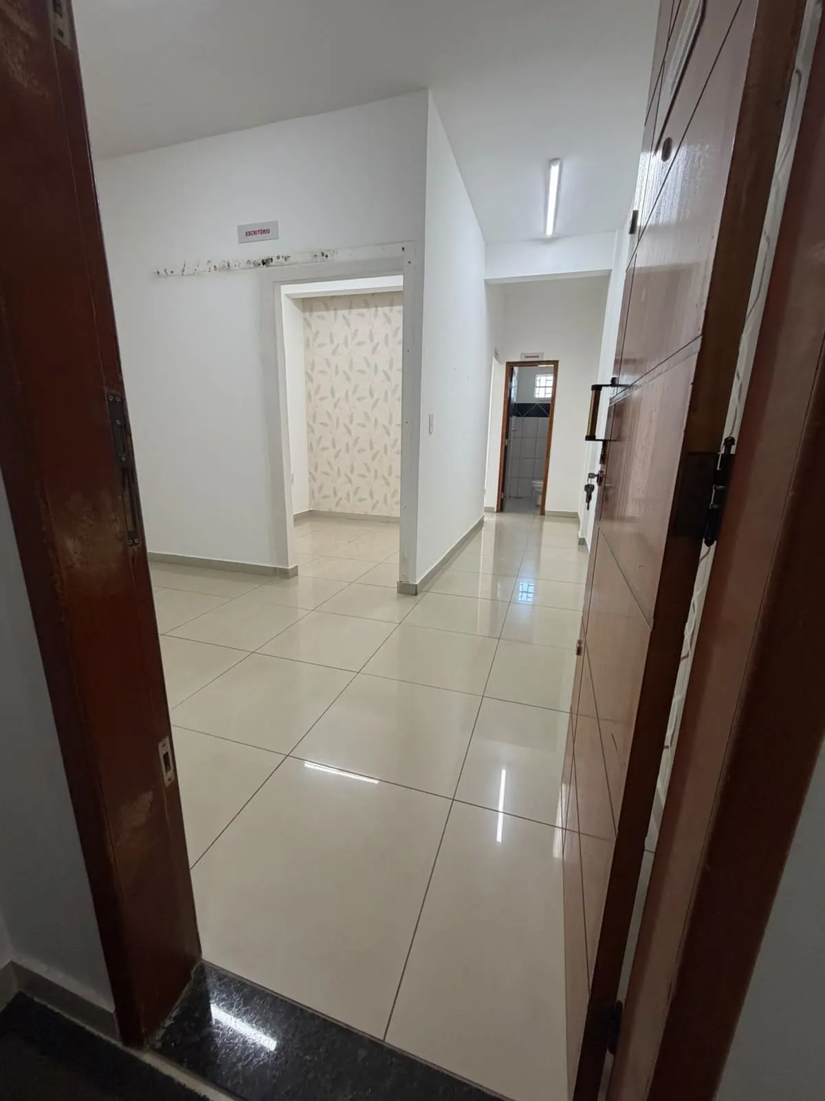 Imagem Ponto Comercial Disponivel 3 Salas