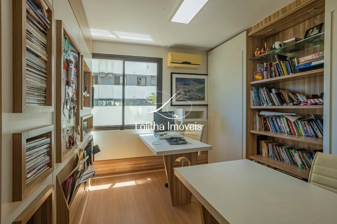 Imagem APARTAMENTO COM 4 QUARTOS, SENDO 2 SUÍTES DE ALTO PADRÃO À VENDA NO CENTRO DE FLORIANÓPOLIS/SC