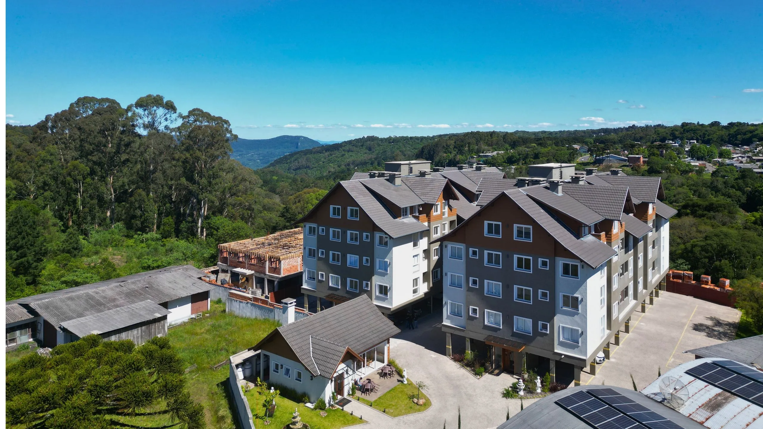 Foto do imóvel Apartamento à venda em Canela, Centro, com 2 quartos, 59.07m2