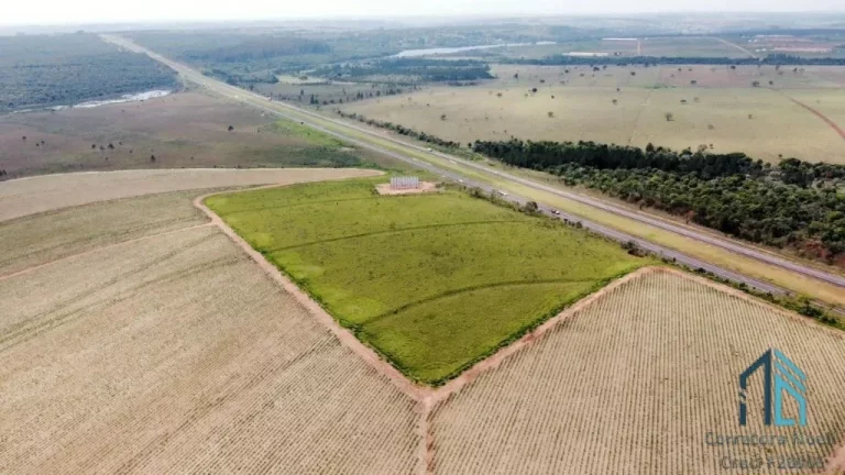 Imagem Área para postos de combustíveis, restaurantes e galpões logísticos, Rod. Castelo Branco SP
