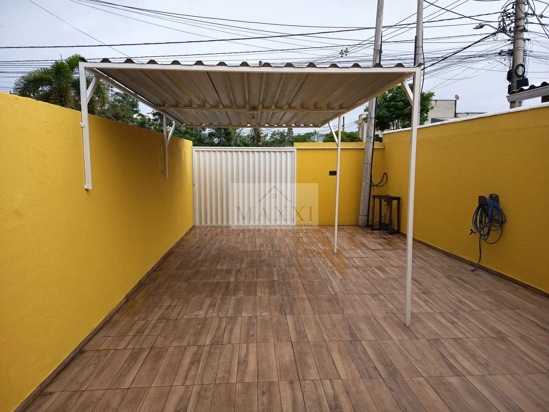 Imagem Casa Totalmente Reformada de 2 Quartos com Suíte e Quintal em Pedra de Guaratiba