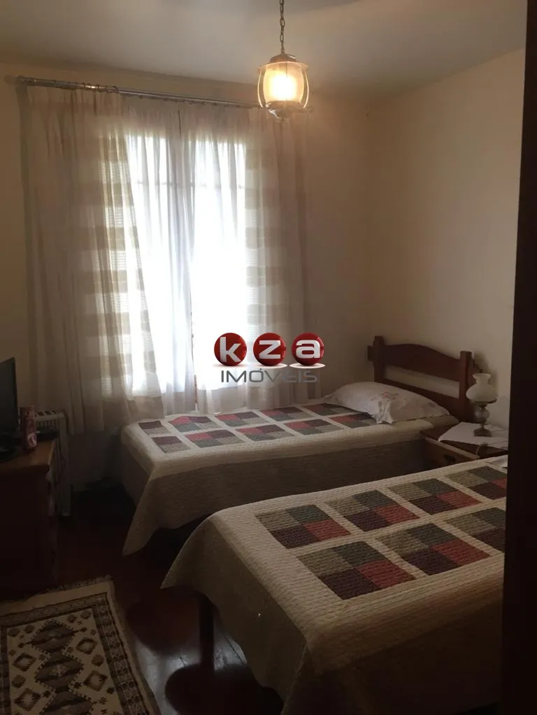 Imagem Casa de luxo em condomínio: 5 quartos, 5 suítes, 4 salas e mais - Venda em Descansópolis, Campos do Jordão-SP