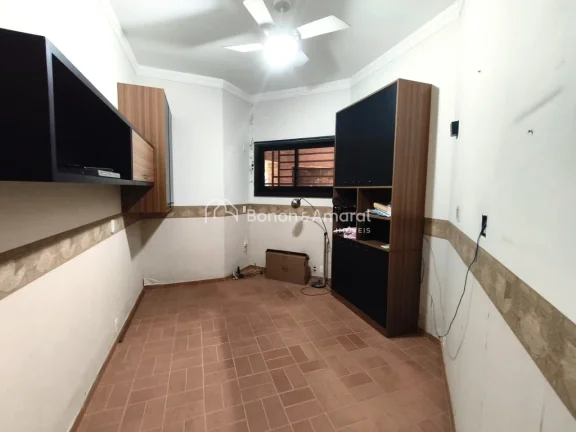 Imagem Casa a venda chapadao, projetada por arquiteta, espaço, aconchego e cara de casa de fazenda
Em fren...
