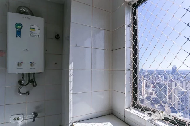 Imagem COBERTURA DUPLÉX NO CENTRO DE CURITIBA - com vista espetacular - 130m2 privativos - R$ 990.000,00