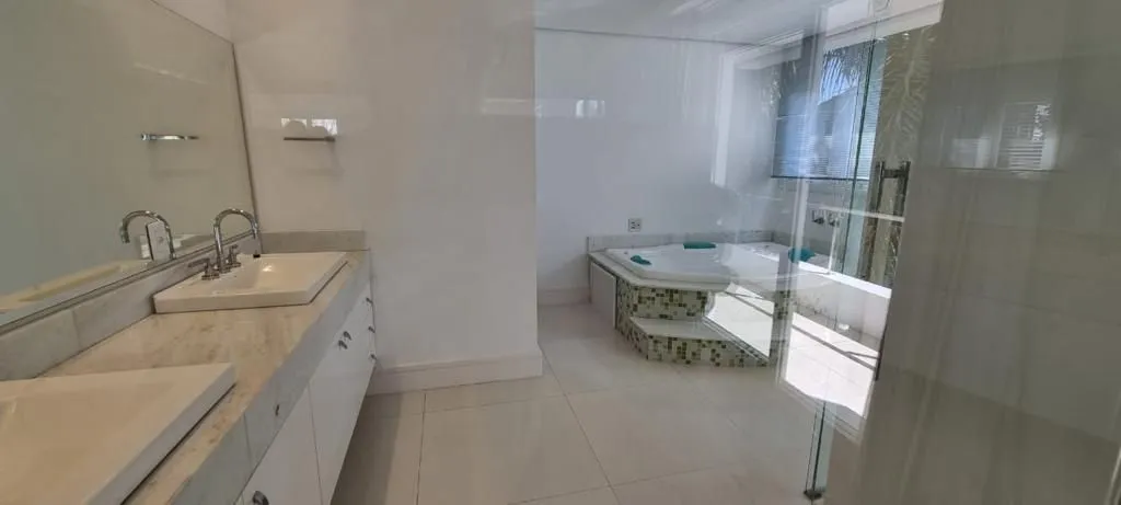 Imagem Casa com 3 suítes e piscina no Boa Vista