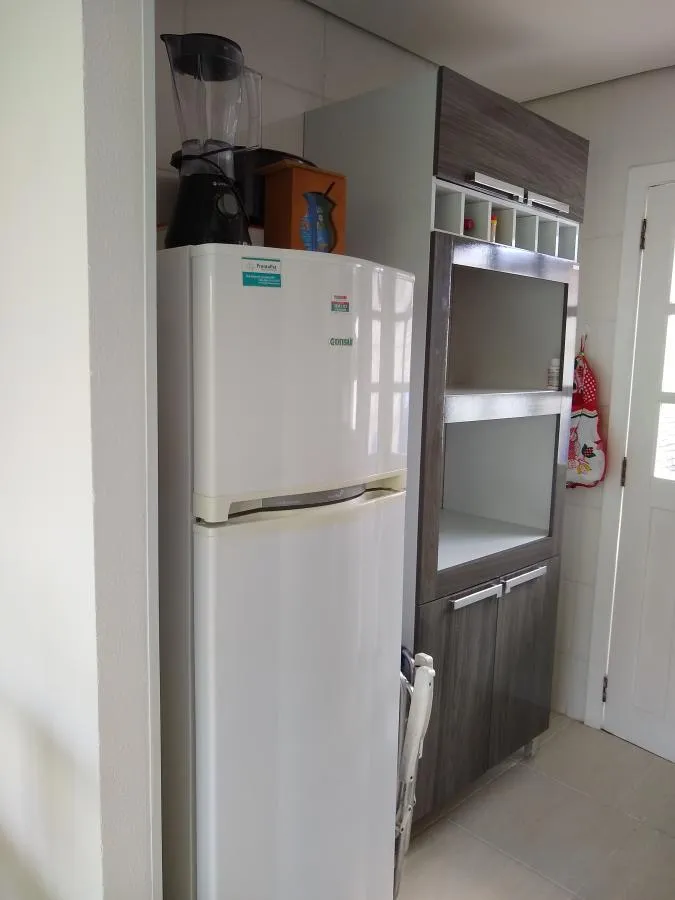 Imagem Casa para Venda em Pelotas, Fragata, 2 dormitórios, 1 banheiro, 1 vaga