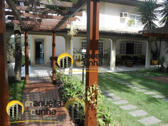 Imagem Belíssima Mansão 5 Quartos, 3 Suítes - Lazer Completo