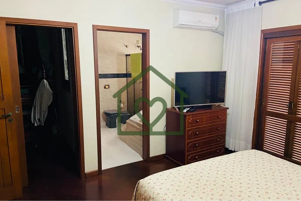 Imagem Imagine viver em uma casa onde cada ambiente convida ao conforto e ao bem-estar. Esta residência no...