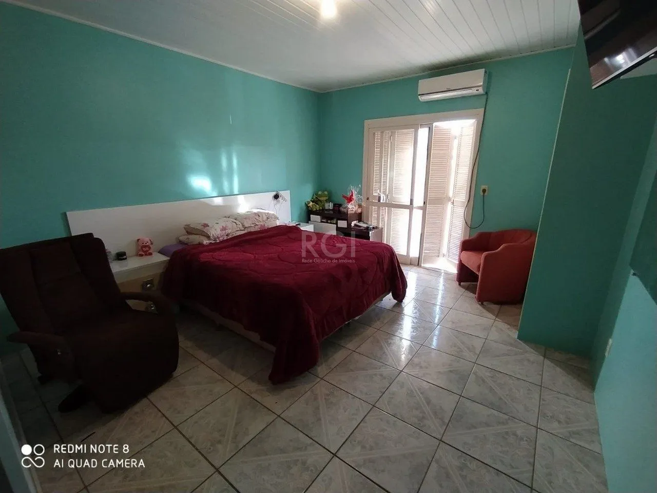 Imagem Casa para Venda - 105m², 2 dormitórios, 2 vagas - Hípica