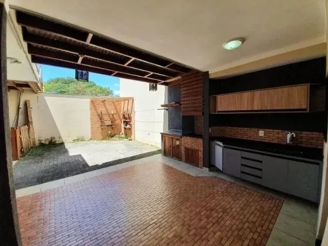 Imagem Casa à venda 3 Quartos, 2 Suites, 3 Vagas, Residencial Mombaça, Pindamonhangaba - SP
