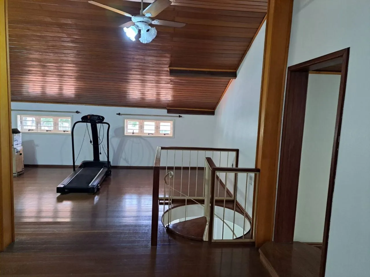 Imagem Sobrado 4 dormitorios com Excelente localização