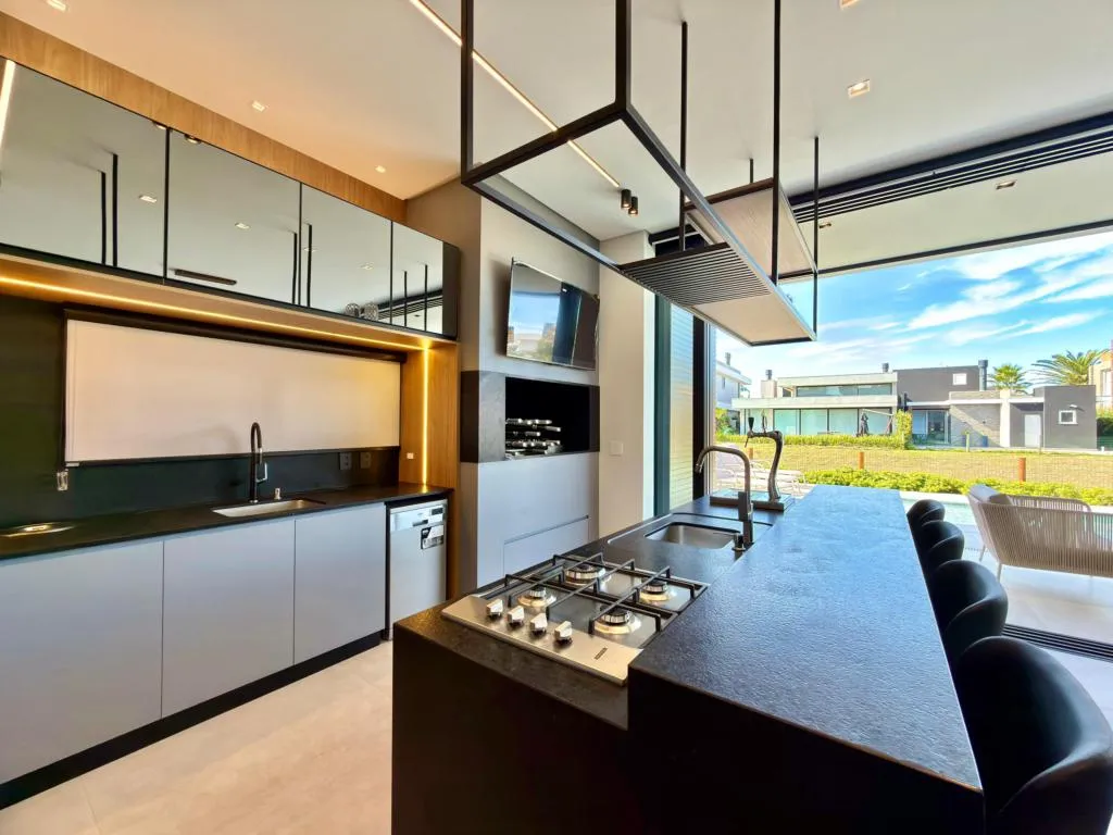 Imagem Casa em Condominio 5 Dormitórios - Bairro Santa Luzia