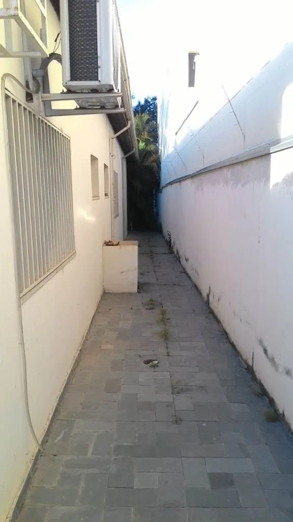 Imagem Casa à venda 5 Quartos, 2 Suites, 6 Vagas, 2326M², Jardim Carlota, Pindamonhangaba - SP