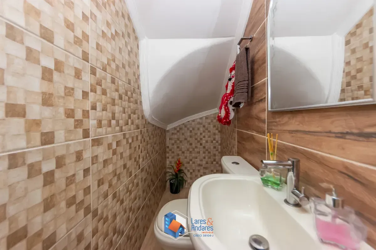 Imagem Sobrado para venda em Jardim Vivan com 2 quartos, 75m²
