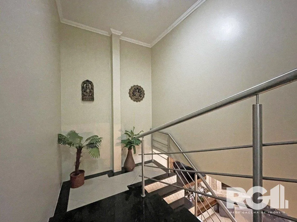 Imagem Casa em condomínio no Ecoville com amplo pátio