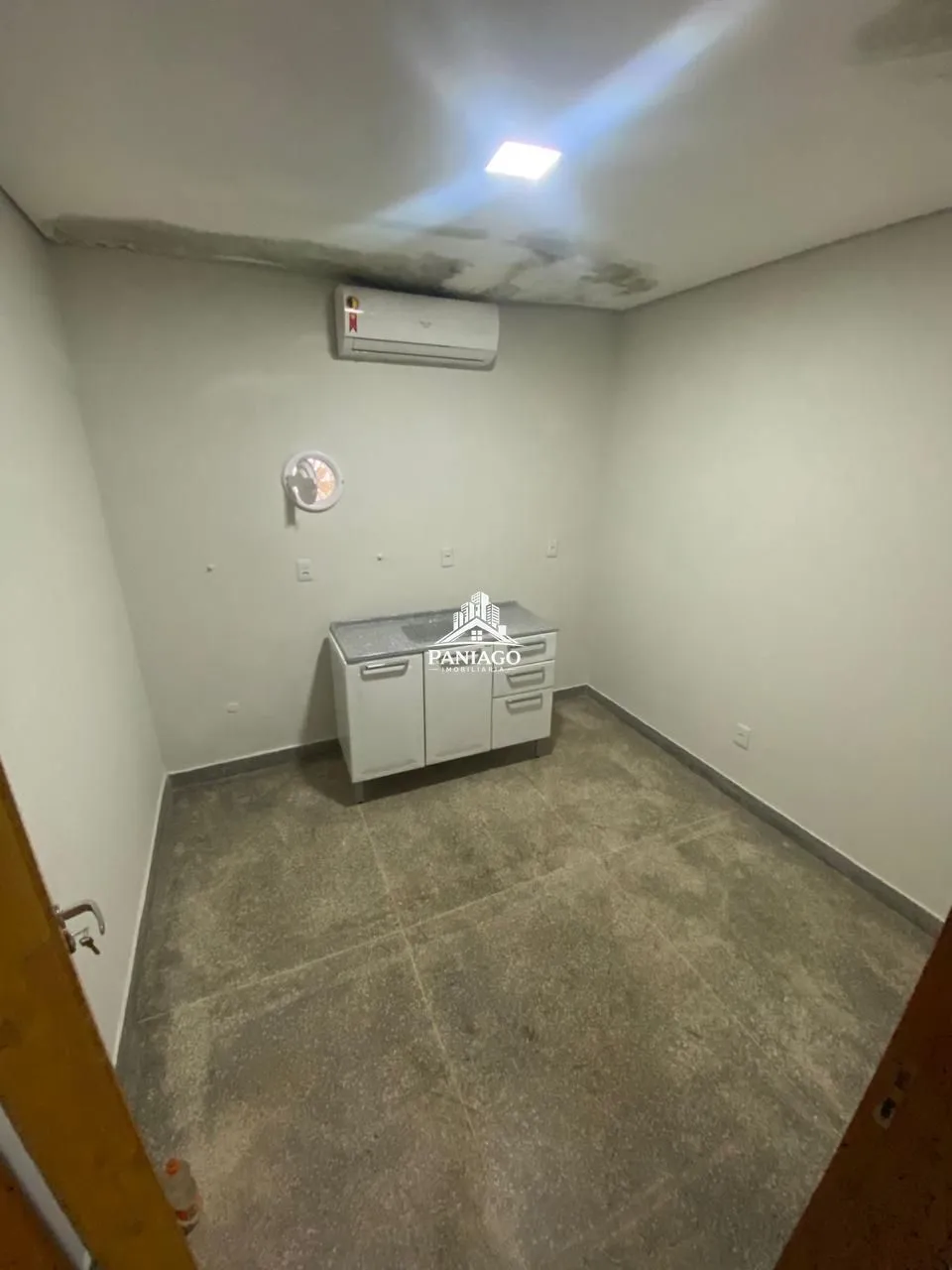 Imagem Imóvel Comercial para Locação | Fachada para Avenida de Grande Fluxo