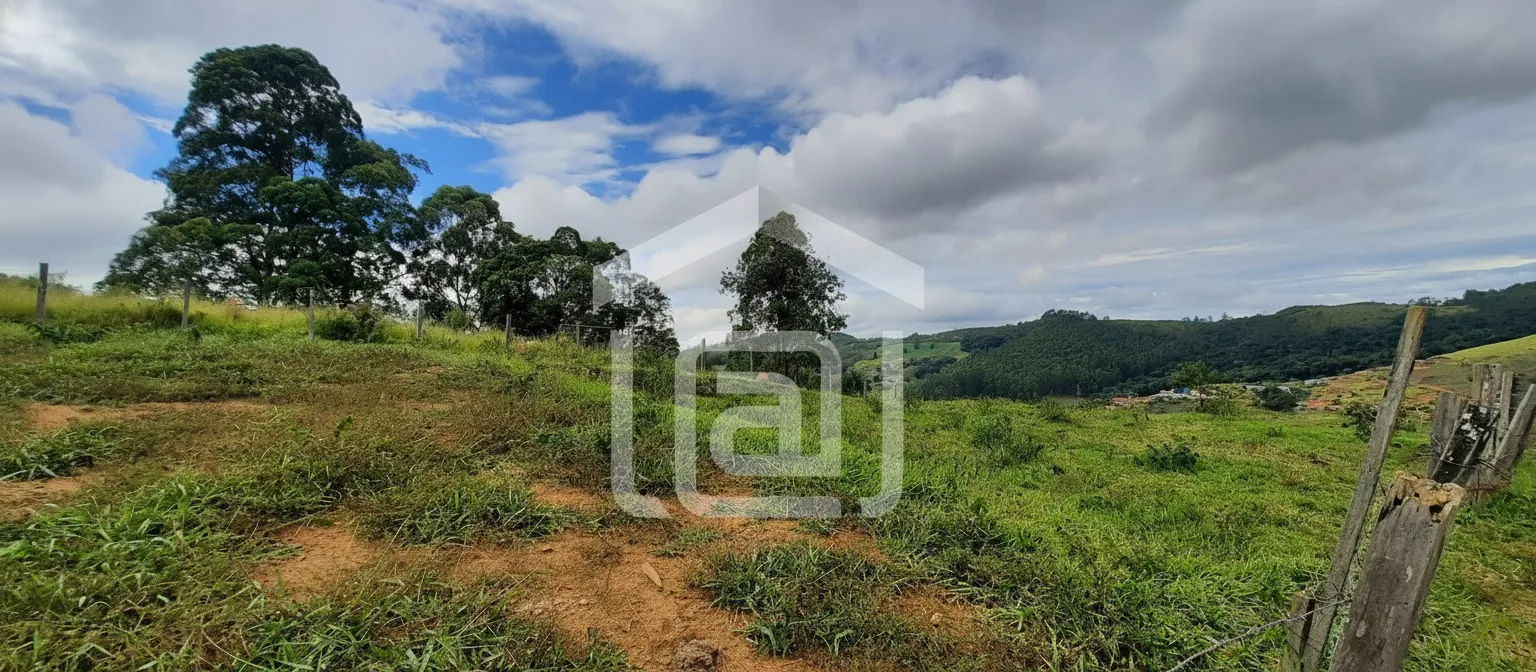 Imagem Terreno à venda em Laranjeiras, Caldas