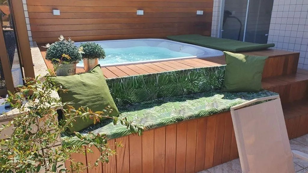 Imagem Cobertura com piscina, 3 quartos, 232² privativos elevador - Jardim Planalto