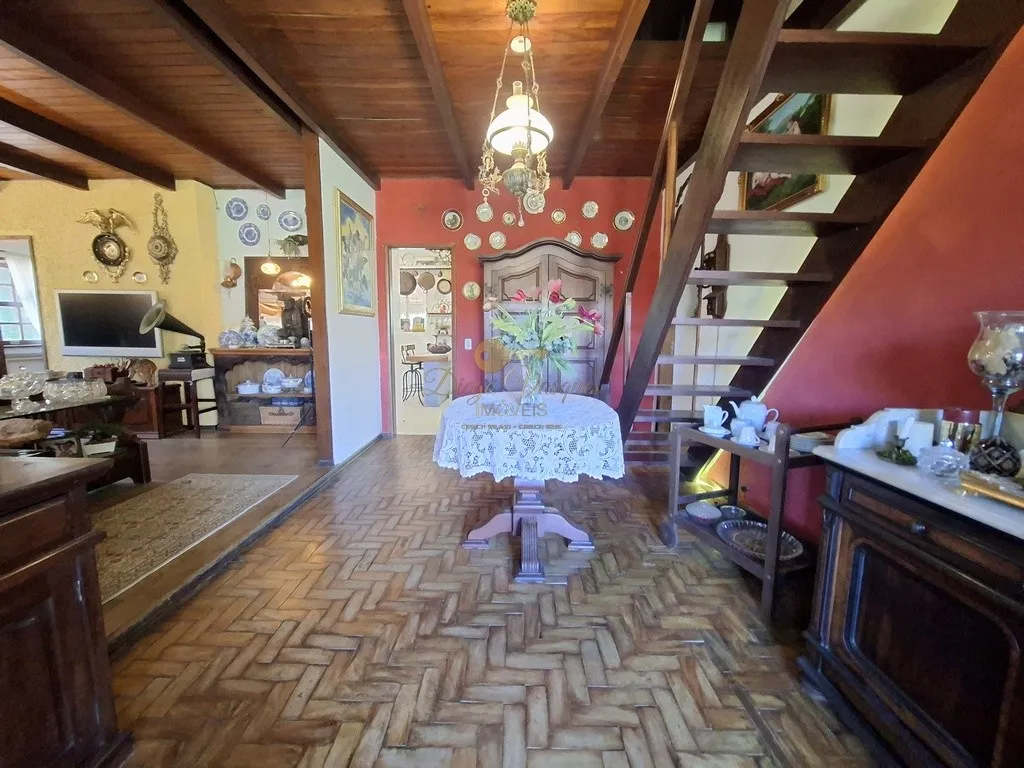 Imagem Casa para Venda em Teresópolis / RJ no bairro Albuquerque