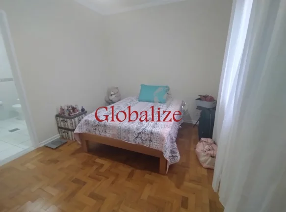 Imagem Apartamento reformado com 3 dormitórios no bairro da Aparecida em Santos por R$680.000,00