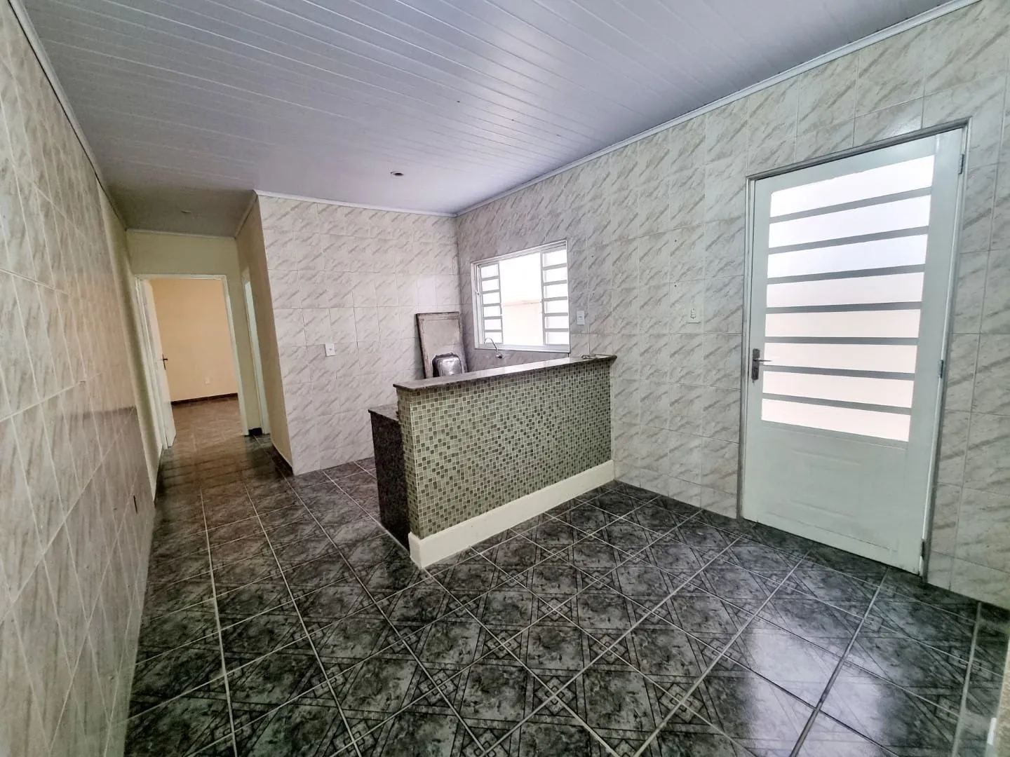 Imagem Sobrado Imponente com 3 Pavimentos, Suíte Master, Terraço Panorâmico e Garagem para 2 Carros em Excelente Localização