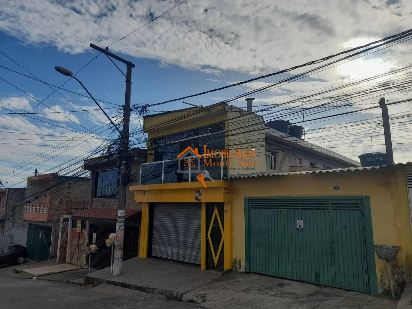 Imagem Sobrado com 5 dormitórios à venda, 150 m² por R$ 425.000,00 - Vila Carmela II - Guarulhos/SP