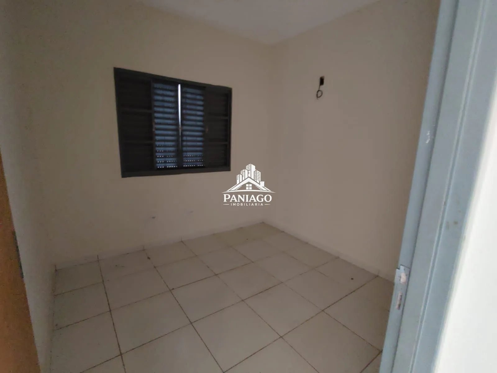 Imagem Casa com 2 quartos (1 suíte), amplo terreno, Altos do Parque, Cuiabá-MT