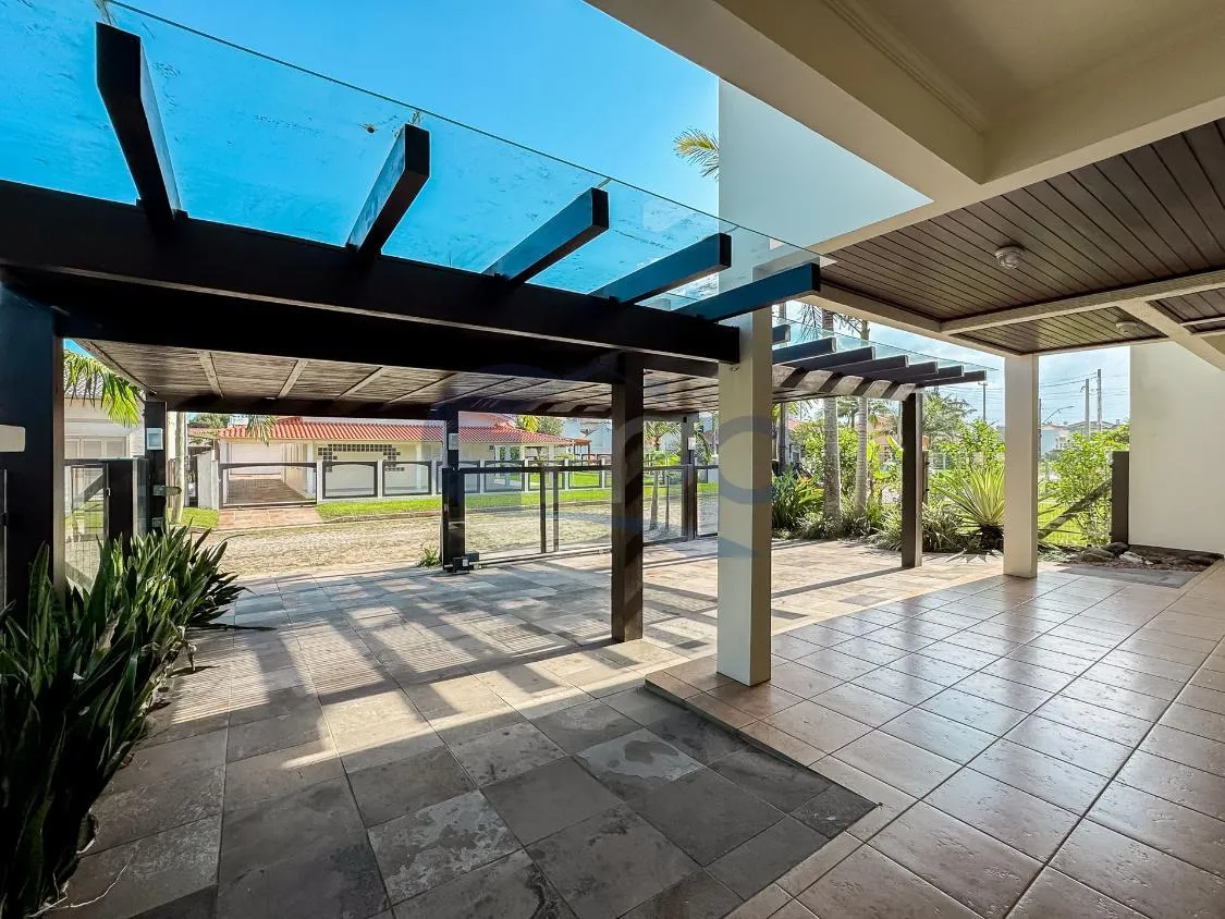 Imagem Casa a venda com 4 dormitorios na Paraiso em Torres/RS