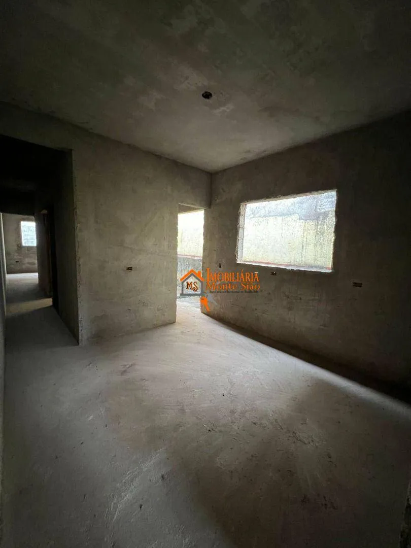 Imagem Casa com 4 dormitórios à venda, 400 m² por R$ 660.000,00 - Cidade Soberana - Guarulhos/SP