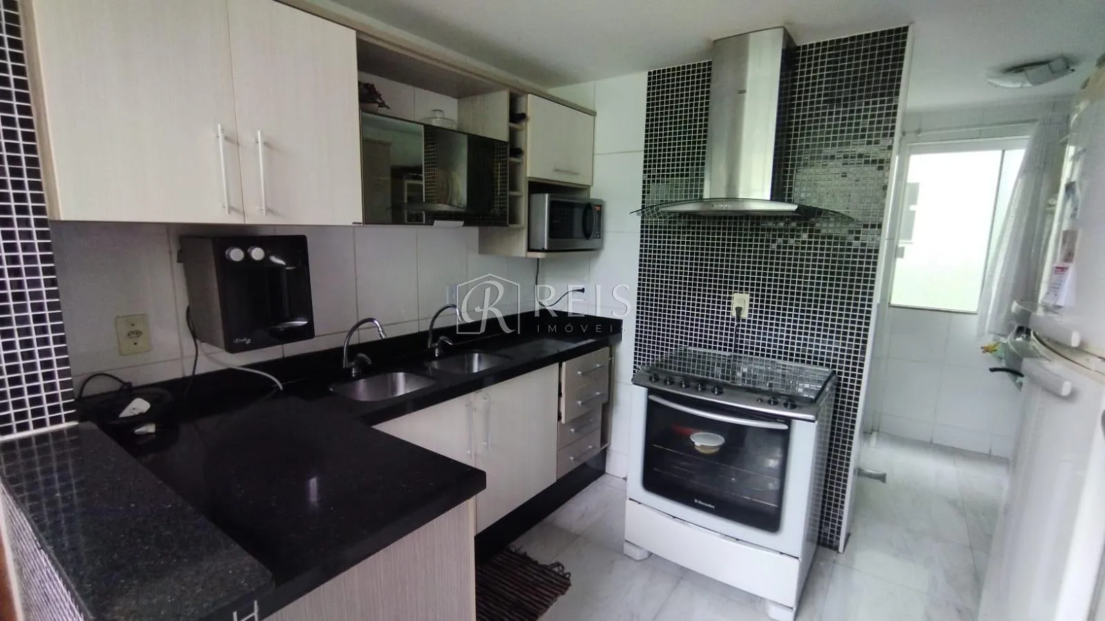 Imagem Apartamento para Venda em Rio das Ostras, Bosque da Praia, 3 dormitórios, 3 suítes, 5 banheiros, 2 vagas