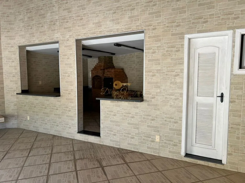Imagem Casa em Condomínio para Venda em Teresópolis / RJ no bairro Comary