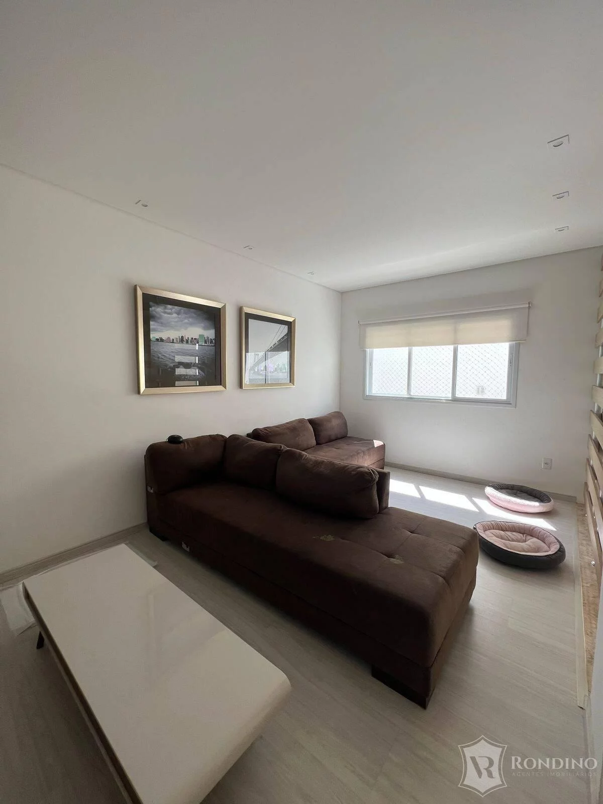 Imagem Casa com 4 suítes, brinquedoteca e área gourmet com piscina aquecida